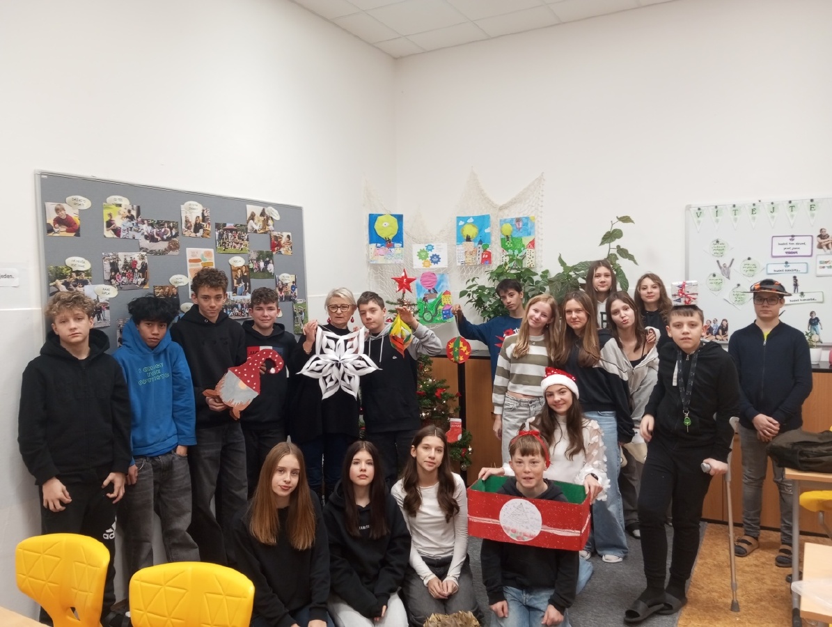 Ohlédnutí za vánočním tvořením v VII. B