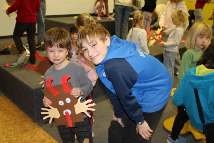 Společné tvoření VIII. A a I. A – čerti a předvánoční nálada